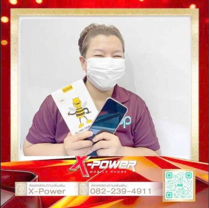 ลูกค้าจริงที่มาใช้บริการร้าน X-POWER พร้อมสินค้าที่ซื้อ